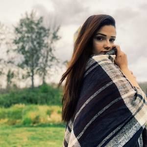 Meet your Posher, Danielle